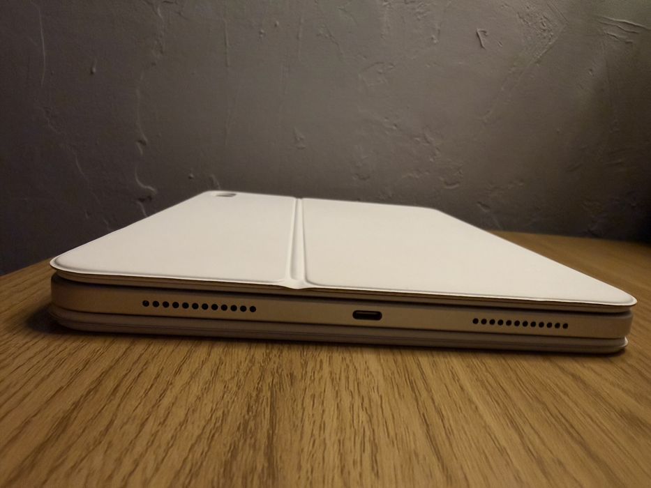 Apple iPad Magic Keyboard Folio