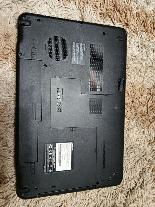 Ноутбук на запчастини