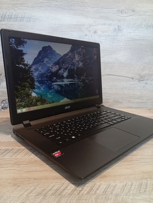 Ноутбук Acer Aspire ES1-520