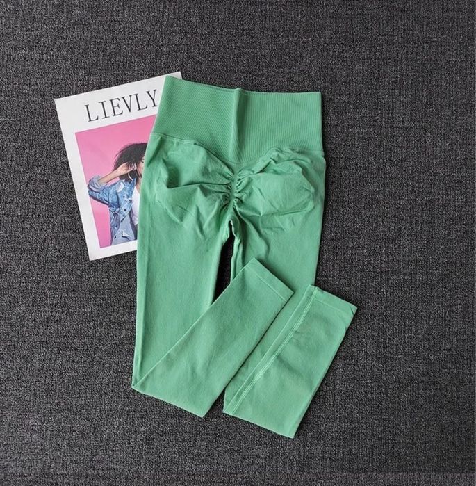 Спортивні пушап лосіни в зал