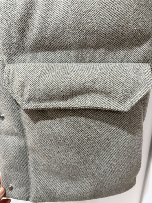 Жилетка жіноча розмір М бежева кашемір