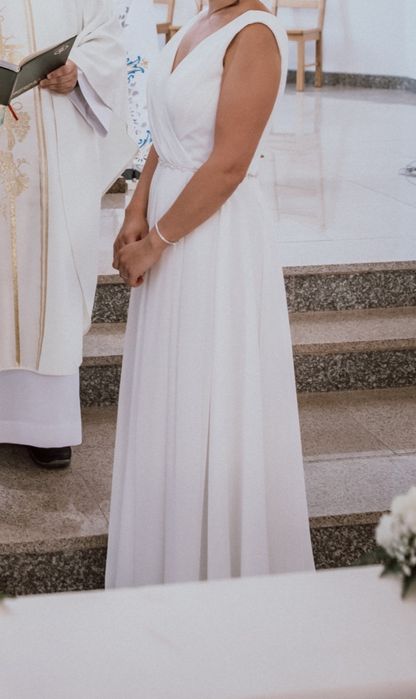 Delikatna suknia ślubna