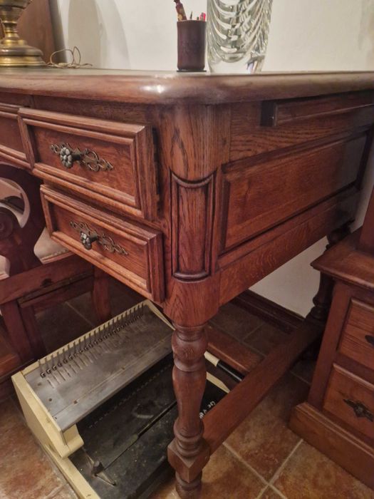 Secretária e cadeira vintage