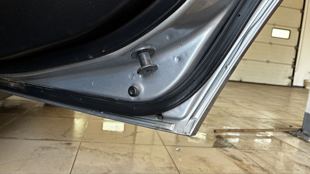 Subaru outback 2,5 автомат 4х4
