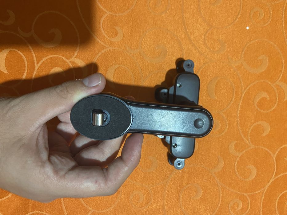 Suporte  de telemóvel para carro cor pteto ( Portes gratis)