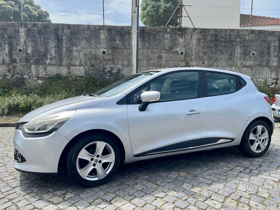 Vendo Renault Clio (2015) (98 000km)