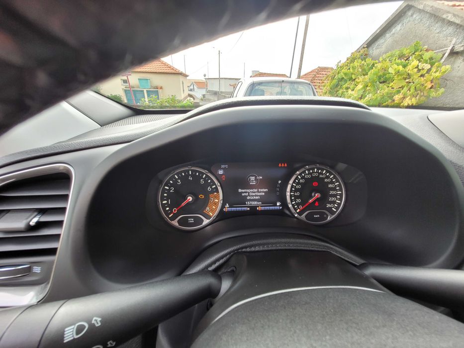 Vendo Jeep Renegade, Ano 2019, LED, Automatica,