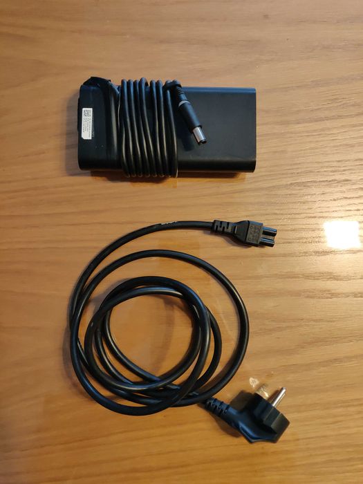 Dell G3 3590 i7 9750H / 16 GB Ram / Nvidia GTX 1660 Ti MAX-Q