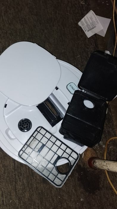 Робот-пилесос аккумуляторний ES32