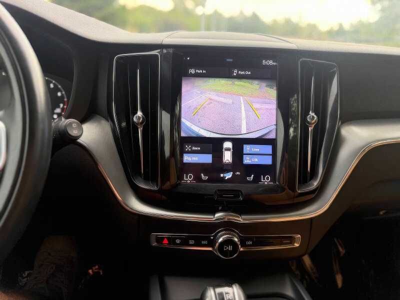 2018 Volvo XC60 T5 Momentum