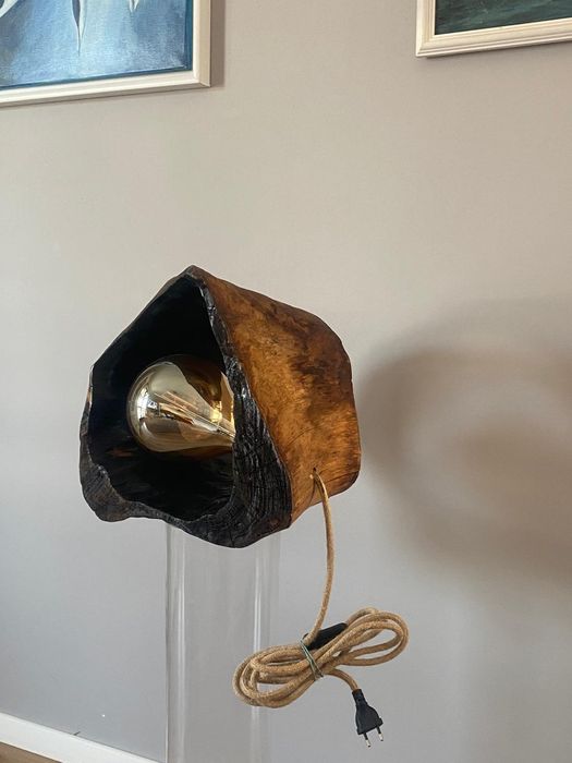 Lampa drewniana w stylu retro