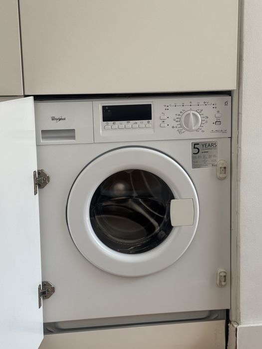 Máquina de Lavar Roupa Whirlpool AWOD 052/053 — Encastre | 7kg | A+++