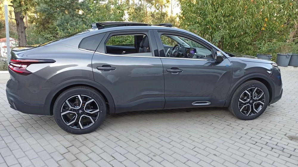 Citroën e-C4 X Shine Pack