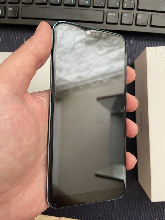 Huawei Honor 10 (6/128, комплект)