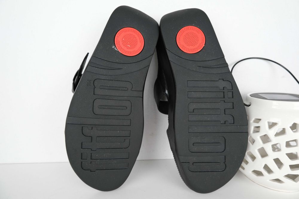 FitFlop skórzane klapki r 39