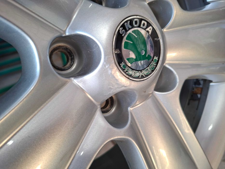Диски Skoda 5/112 R17 7J ET45.