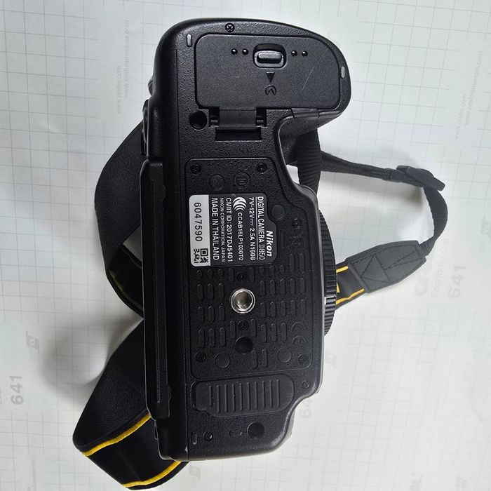 Aparat lustrzanka Nikon 850 body, bateria, ładowarka