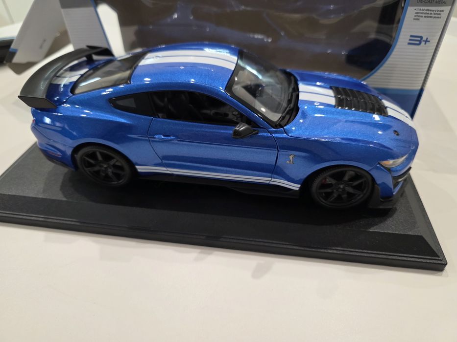 Mustang Shelby GT 500 - 1:18 - NOVO