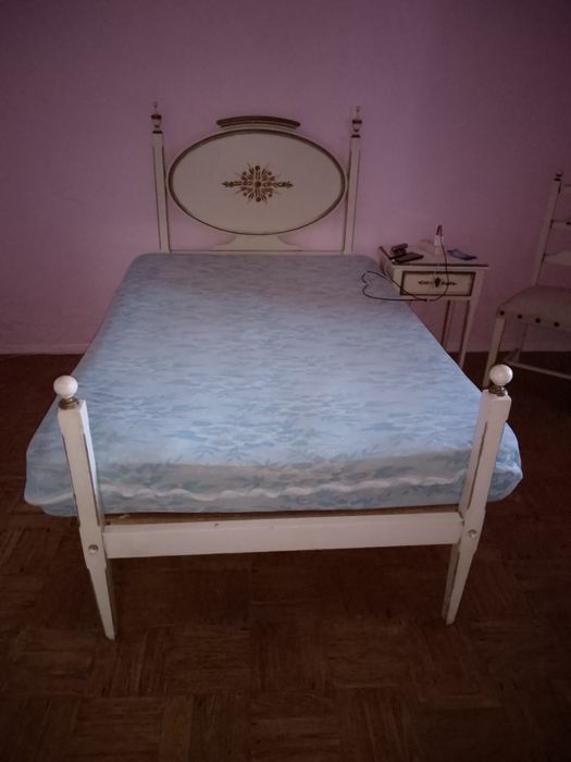Vendo - Quarto alentejano individual