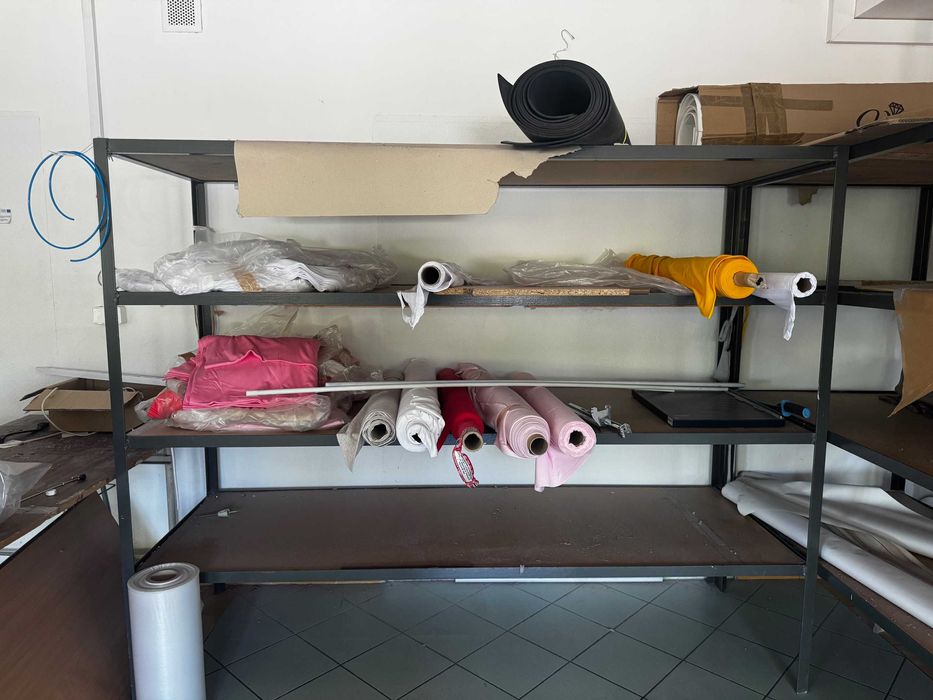 regał metalowy spawany z półkami