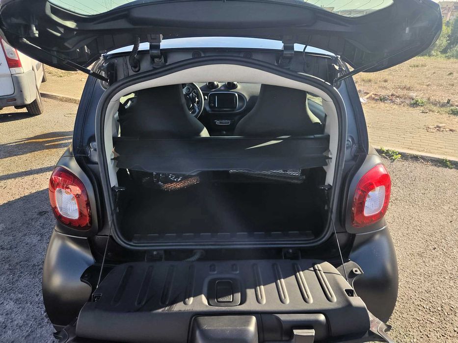 Smart Fortwo 0.9 90cv Preto Mate