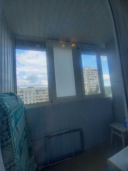 Здам довгостроково квартиру біля ст.метро Перемога.