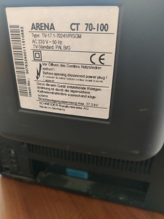 Телевізор. Fjlips..діагональ 62см. повністю робочий.ДУ.пульт робочий.