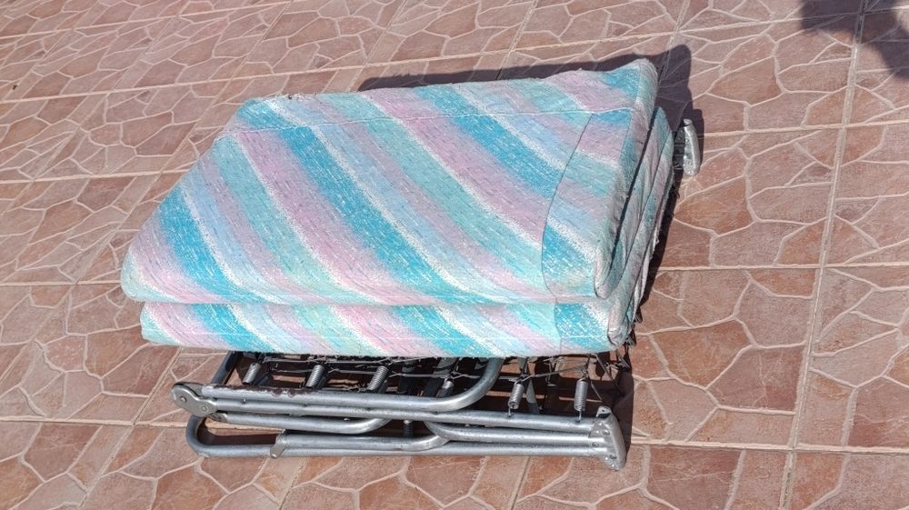 Divã com colchão