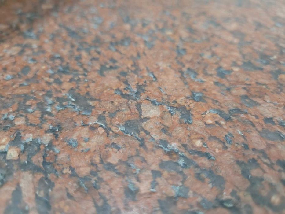 Płytki, Parapety i Stopnie Granit Fortune Red Szczotkowany ( Leather)