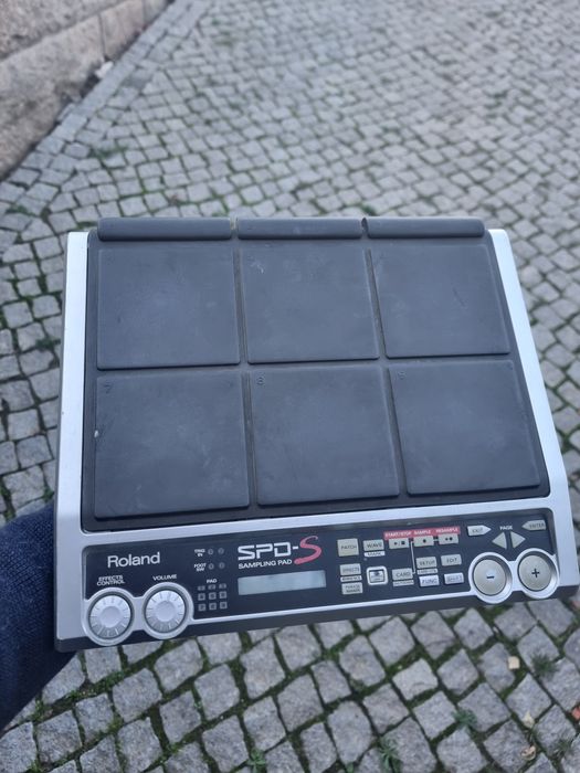 Roland spd s bom estado