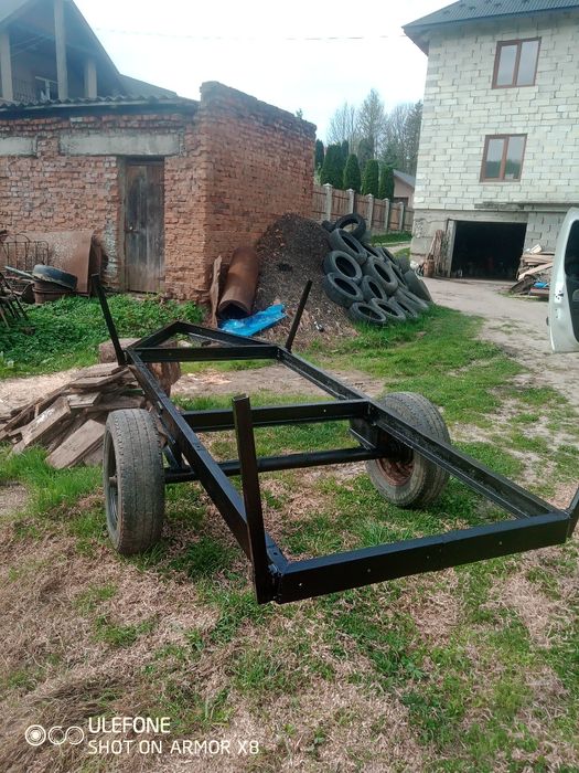 Причеп, теліга .