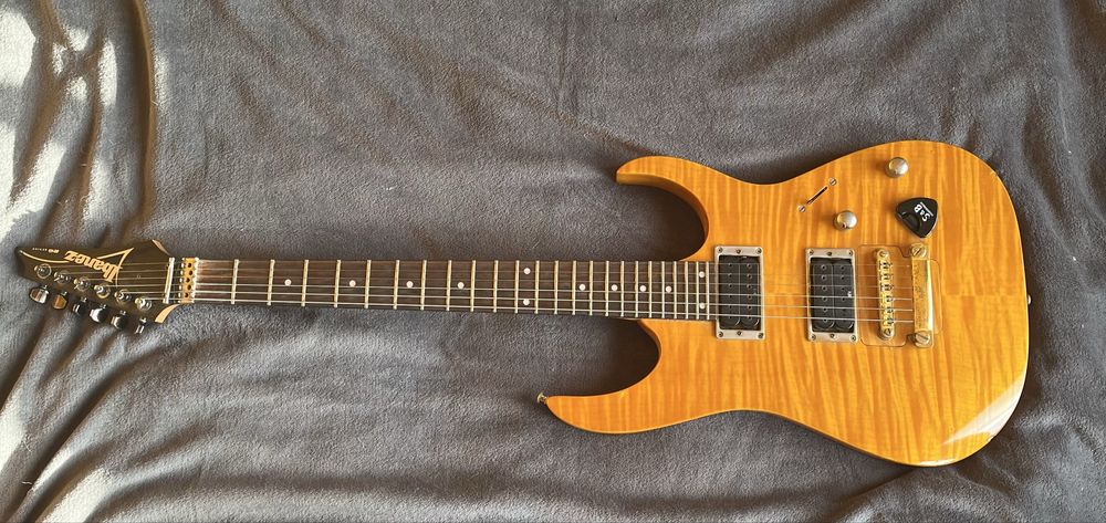 Електрогітара Ibanez RG320FM Электрогитара Ibanez RG320FM