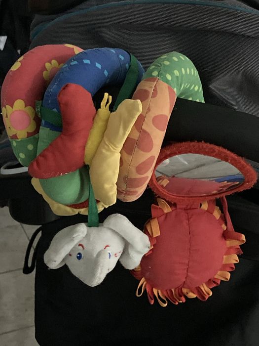 Brinquedo para carrinho bebé