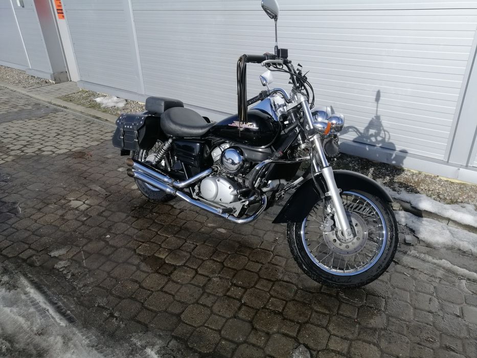 Honda shadow 125