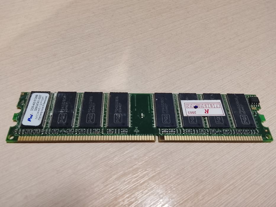 DDR 400 512 Mb рабочая