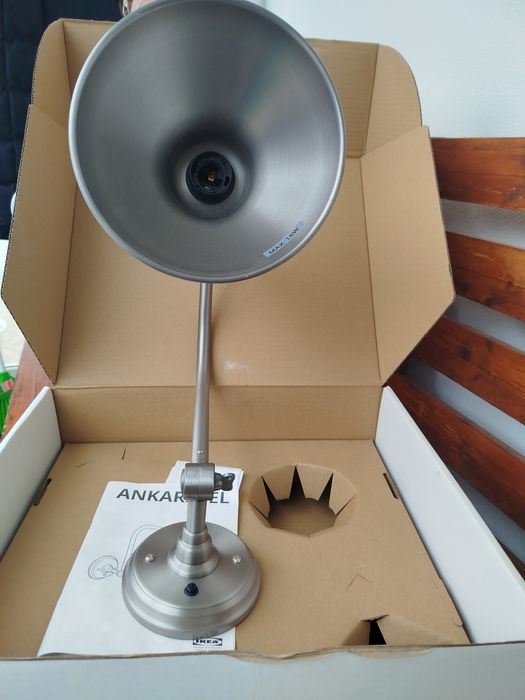 Wall-mounted lamp437437407743846401