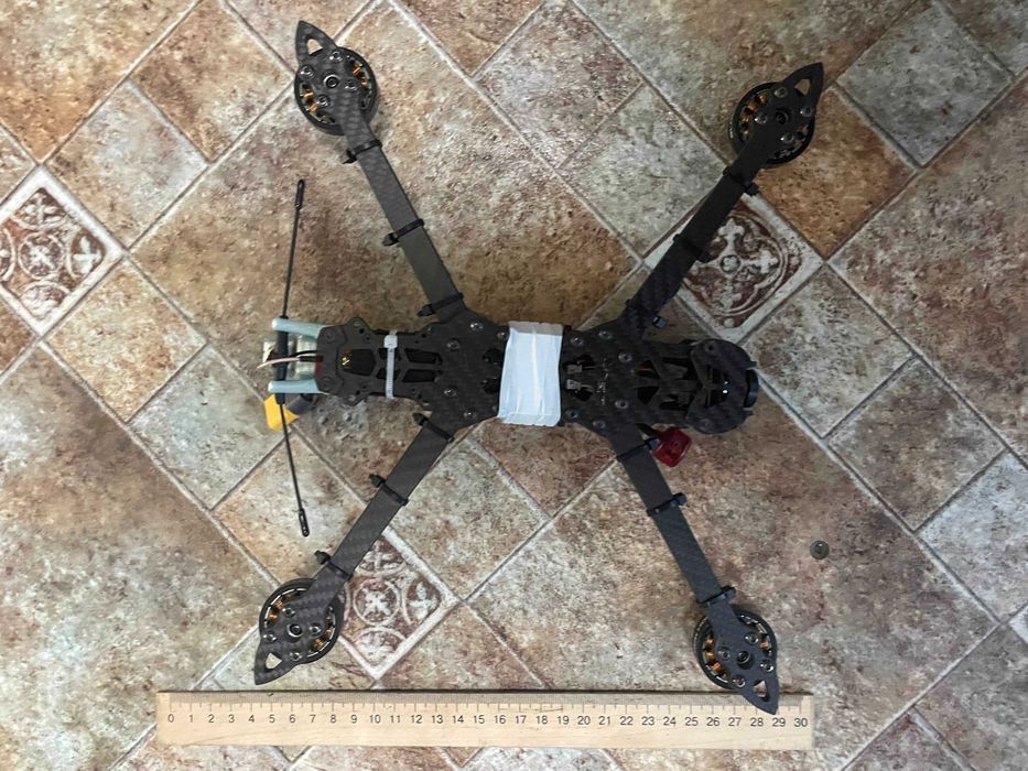 Продам FPV дрон (АКБ за дополнительную цену)
