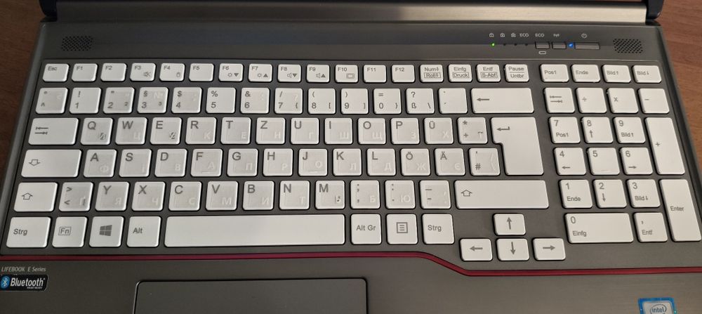 Fujitsu E756 "15.6" Intel Core i3, ОЗУ-8гб-DDR4, SSD-240gb