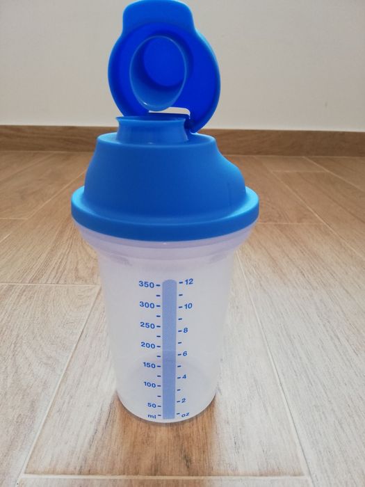 Shaker Tupperware424394460706252801