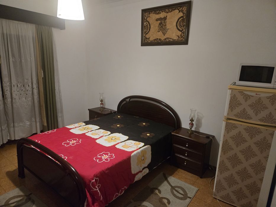 Alugo quarto ,todo mobilado,com todas despedas incluidas