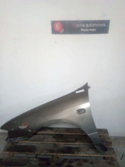Guarda Lamas Esq Nissan Primera (P11)