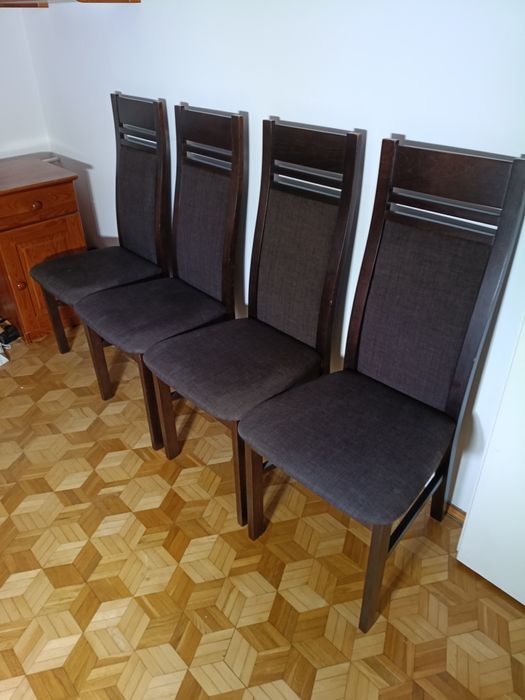 Krzesła  do domu super stan wygodne do jadalni salonu
