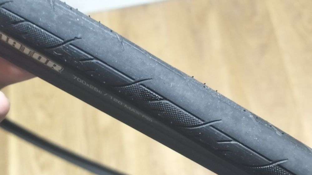 Opona Maxxis Detonator 700x25c 28"