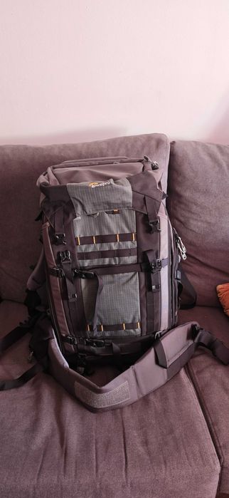 Mochila Lowepro Pro Trekker BP 550 AW II