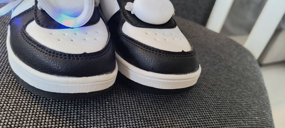 Buty dziecięce...
