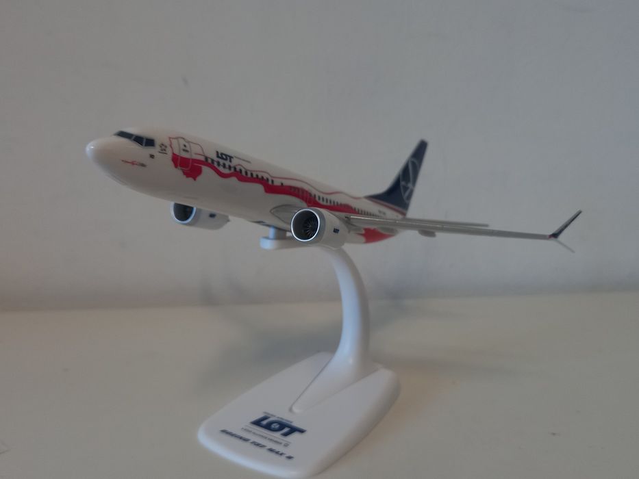 Boeing 737-8 MAX PLL LOT Herpa 1:200