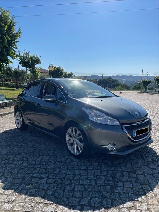 Peugeot 208 — fotografia 2