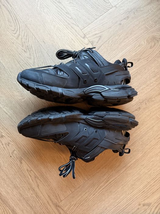 Balenciaga track оригінал