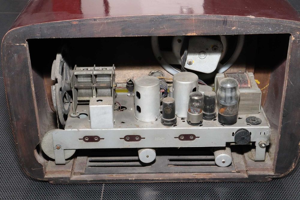 Stare radio lampowe VEF Riga BALTIKA