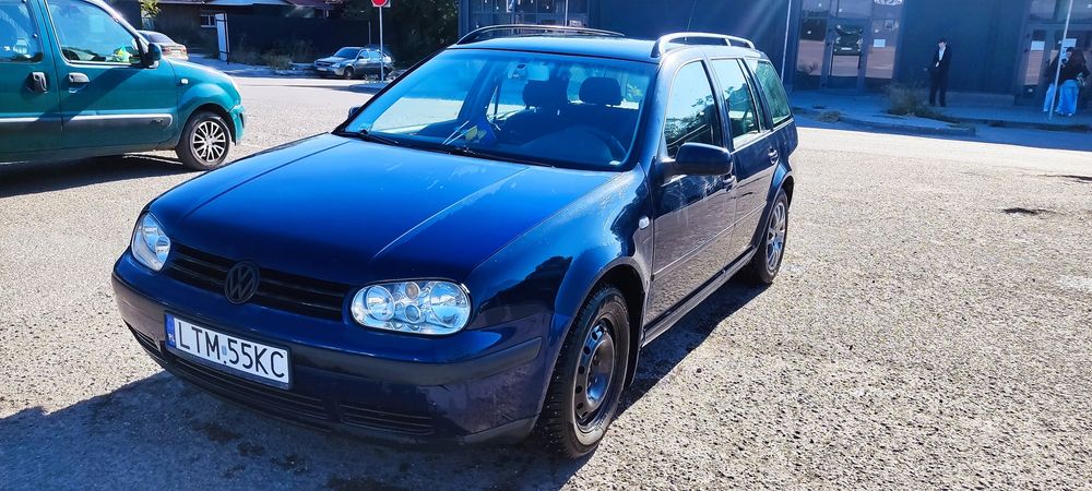 Golf 4  Volkswagen 2003 продам на полном ходу